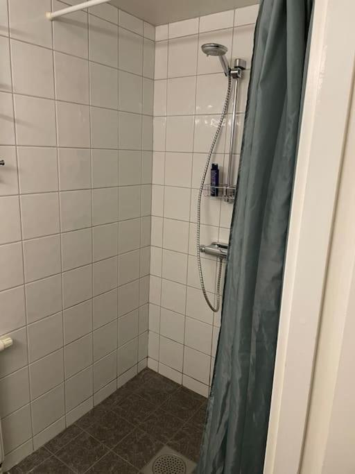 Egen Laegenhet Pa Soedermalm Naera Centrum Sundsvall Exterior foto